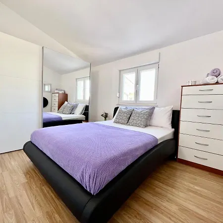 公寓 Penthouse Lux With A Panoramic View, Located On The Beachfront Of Ciovo-trogir