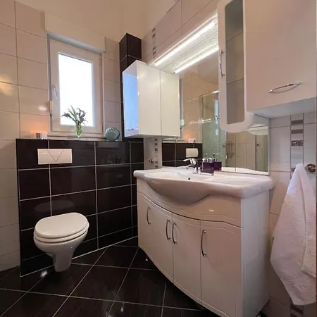 Penthouse Lux With A Panoramic View, Located On The Beachfront Of Ciovo-trogir Appartement