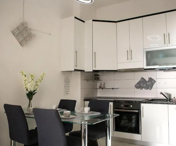 Penthouse Lux With A Panoramic View, Located On The Beachfront Of Ciovo-trogir Apartment