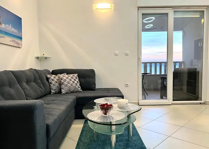 Apartment Penthouse Lux With A Panoramic View, Located On The Beachfront Of Ciovo-trogir *
