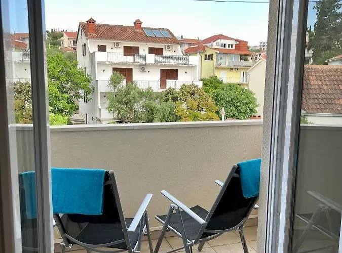 Penthouse Lux With A Panoramic View, Located On The Beachfront Of Ciovo-trogir شقة